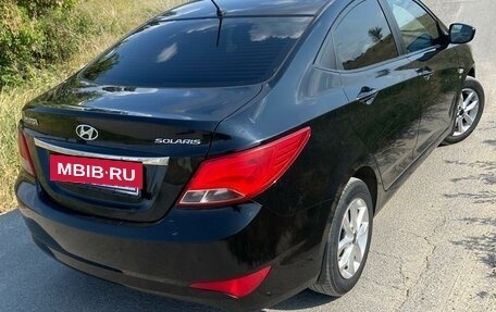 Hyundai Solaris II рестайлинг, 2014 год, 1 050 000 рублей, 6 фотография