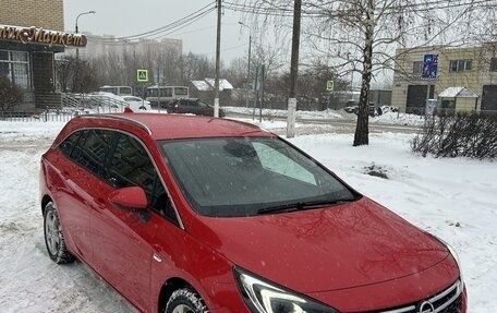 Opel Astra K, 2018 год, 1 550 000 рублей, 3 фотография