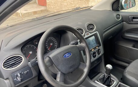 Ford Focus II рестайлинг, 2005 год, 320 000 рублей, 2 фотография