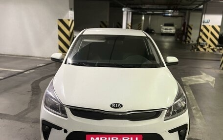 KIA Rio IV, 2018 год, 1 400 000 рублей, 5 фотография