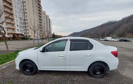 Renault Logan II, 2016 год, 750 000 рублей, 2 фотография