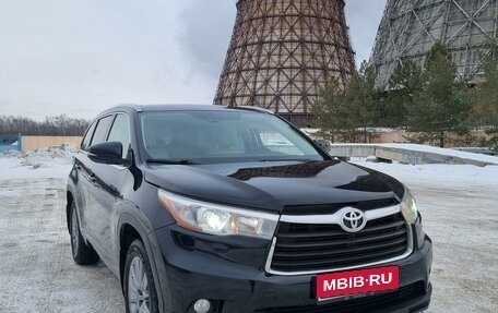 Toyota Highlander III, 2015 год, 2 250 000 рублей, 1 фотография