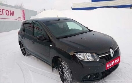 Renault Sandero II рестайлинг, 2015 год, 777 000 рублей, 3 фотография