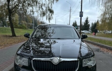 Skoda Superb III рестайлинг, 2011 год, 1 100 000 рублей, 2 фотография