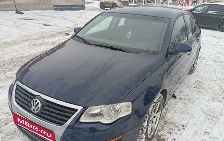 Volkswagen Passat B6, 2005 год, 550 000 рублей, 10 фотография