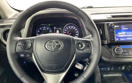 Toyota RAV4, 2017 год, 2 590 000 рублей, 12 фотография