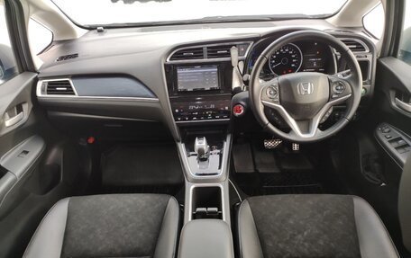 Honda Shuttle II, 2017 год, 1 570 000 рублей, 11 фотография