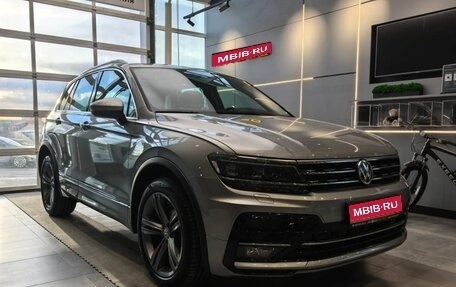 Volkswagen Tiguan II, 2018 год, 3 359 000 рублей, 1 фотография