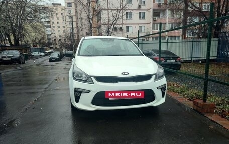 KIA Rio IV, 2018 год, 1 670 000 рублей, 4 фотография