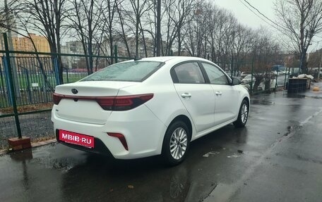 KIA Rio IV, 2018 год, 1 670 000 рублей, 8 фотография