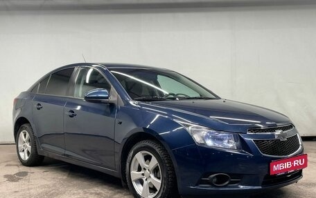 Chevrolet Cruze II, 2010 год, 870 000 рублей, 2 фотография