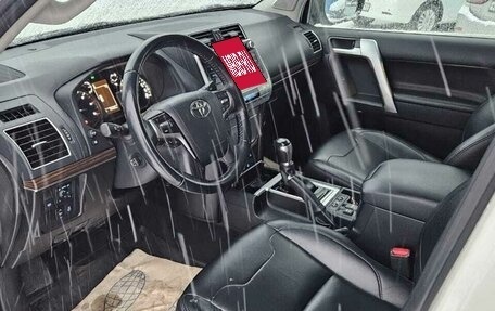 Toyota Land Cruiser Prado 150 рестайлинг 2, 2018 год, 5 875 000 рублей, 9 фотография