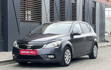 KIA cee'd I рестайлинг, 2010 год, 940 000 рублей, 3 фотография