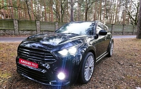 Infiniti QX70, 2015 год, 2 760 000 рублей, 7 фотография