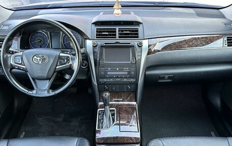 Toyota Camry, 2016 год, 2 350 000 рублей, 9 фотография