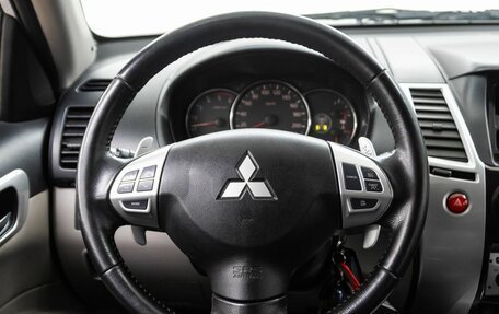 Mitsubishi Pajero Sport II рестайлинг, 2012 год, 2 300 000 рублей, 16 фотография