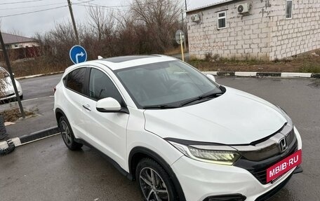 Honda Vezel, 2020 год, 2 500 000 рублей, 7 фотография