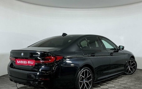 BMW 5 серия, 2022 год, 8 197 000 рублей, 2 фотография