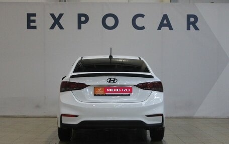 Hyundai Solaris II рестайлинг, 2018 год, 1 060 000 рублей, 4 фотография