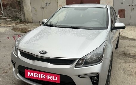 KIA Rio IV, 2017 год, 1 460 000 рублей, 2 фотография