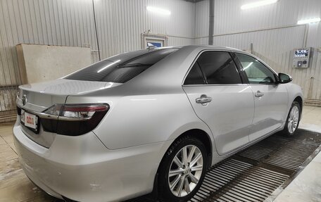 Toyota Camry, 2017 год, 2 750 000 рублей, 2 фотография