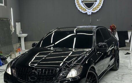 Mercedes-Benz E-Класс, 2011 год, 1 450 000 рублей, 1 фотография