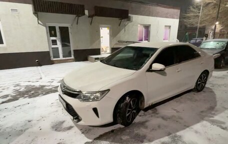 Toyota Camry, 2016 год, 2 180 000 рублей, 8 фотография