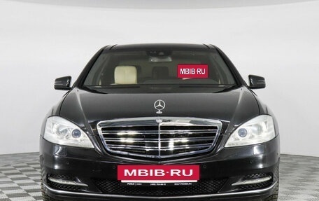 Mercedes-Benz S-Класс, 2011 год, 2 150 000 рублей, 2 фотография