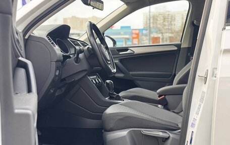 Volkswagen Tiguan II, 2020 год, 2 450 000 рублей, 13 фотография