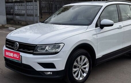 Volkswagen Tiguan II, 2020 год, 2 450 000 рублей, 10 фотография