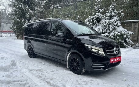 Mercedes-Benz V-Класс, 2018 год, 4 100 000 рублей, 7 фотография