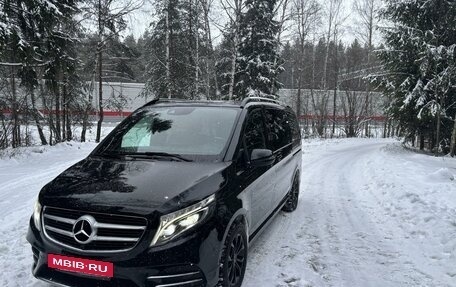 Mercedes-Benz V-Класс, 2018 год, 4 100 000 рублей, 5 фотография