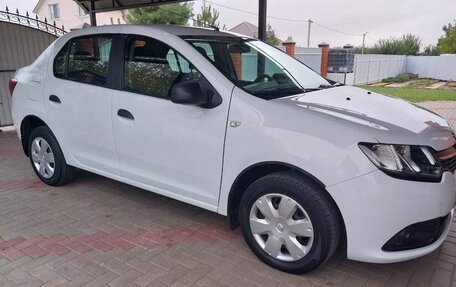 Renault Logan II, 2018 год, 1 170 000 рублей, 5 фотография