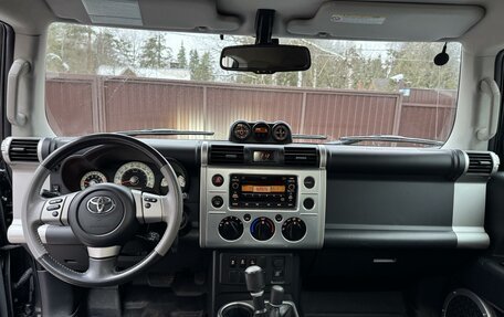 Toyota FJ Cruiser, 2011 год, 4 450 000 рублей, 11 фотография