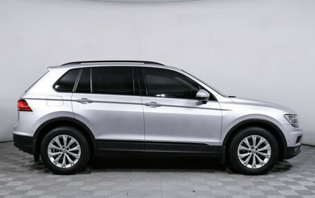 Volkswagen Tiguan II, 2017 год, 2 680 000 рублей, 4 фотография