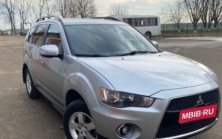 Mitsubishi Outlander III рестайлинг 3, 2011 год, 1 200 000 рублей, 1 фотография