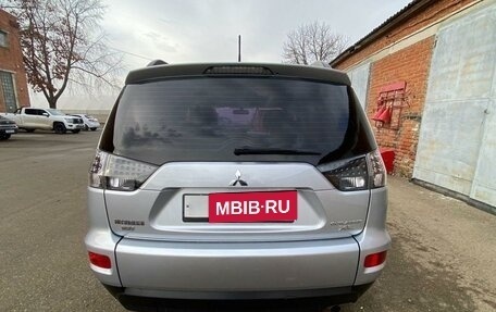 Mitsubishi Outlander III рестайлинг 3, 2011 год, 1 200 000 рублей, 6 фотография