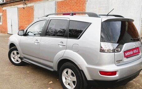 Mitsubishi Outlander III рестайлинг 3, 2011 год, 1 200 000 рублей, 7 фотография