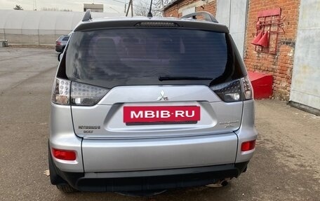 Mitsubishi Outlander III рестайлинг 3, 2011 год, 1 200 000 рублей, 4 фотография