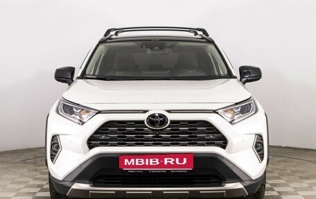 Toyota RAV4, 2022 год, 4 100 000 рублей, 2 фотография