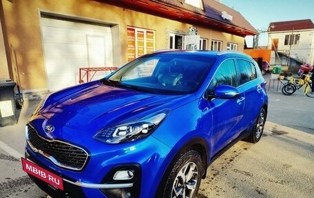 KIA Sportage IV рестайлинг, 2020 год, 2 495 000 рублей, 2 фотография