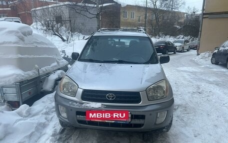 Toyota RAV4, 2003 год, 670 000 рублей, 2 фотография