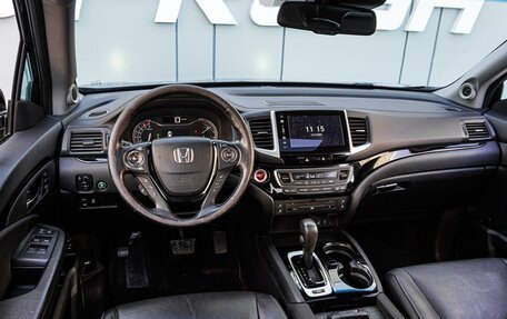 Honda Pilot III рестайлинг, 2016 год, 2 998 000 рублей, 6 фотография