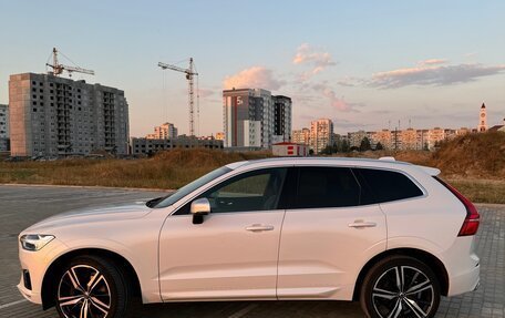 Volvo XC60 II, 2018 год, 3 690 000 рублей, 4 фотография