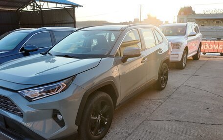 Toyota RAV4, 2020 год, 2 345 180 рублей, 3 фотография