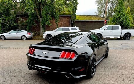 Ford Mustang VI рестайлинг, 2020 год, 2 300 000 рублей, 3 фотография