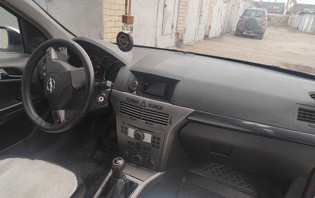 Opel Astra H, 2005 год, 375 000 рублей, 10 фотография