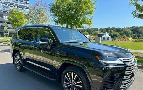 Lexus LX, 2023 год, 20 000 000 рублей, 10 фотография