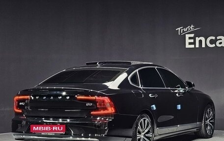 Volvo S90 II рестайлинг, 2020 год, 4 300 000 рублей, 3 фотография