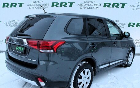 Mitsubishi Outlander III рестайлинг 3, 2016 год, 1 816 000 рублей, 3 фотография